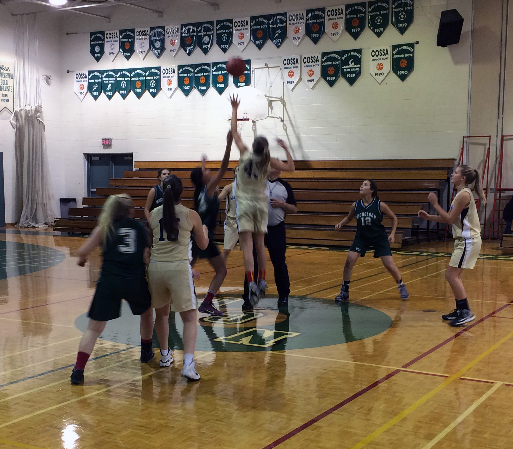 Senior Girls Mustangs pick up basketball silver medal in Belleville tournament