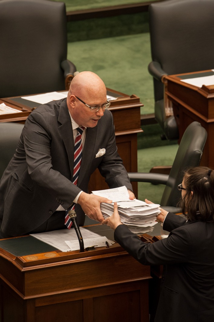 MPP Clark delivers petitions to keep Service Ontario open in Kemptville