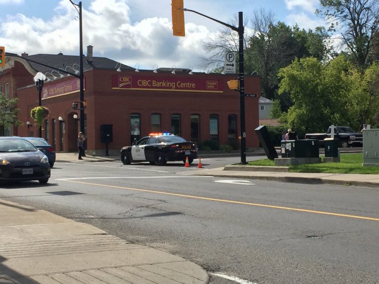 Tractor-trailer knocks down power line in old Town Kemptville