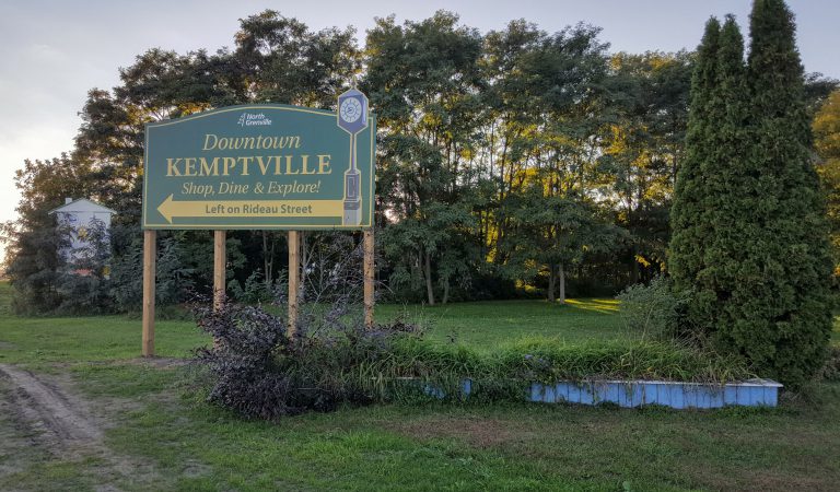 New signs installed on County Road 43 directing traffic downtown