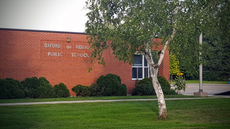 UPDATE: UCDSB trustees vote to keep Oxford On Rideau Public School open