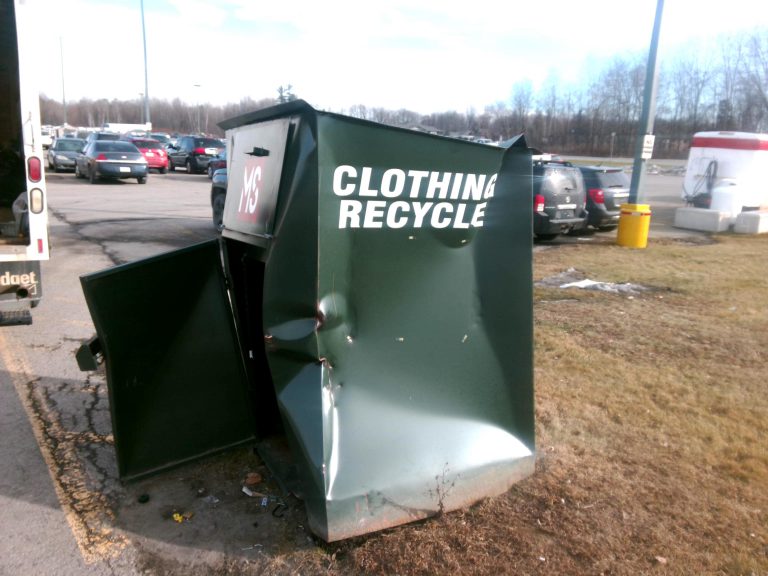 Clothing Donation Bins Stolen in Kemptville and Prescott