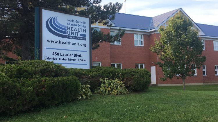 Leeds Grenville Lanark Health Unit Warns about Harmful Algal Blooms