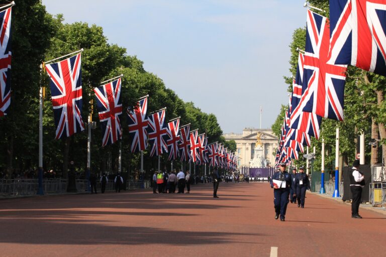 MP Michael Barret, Mayor react to passing of Queen Elizabeth II